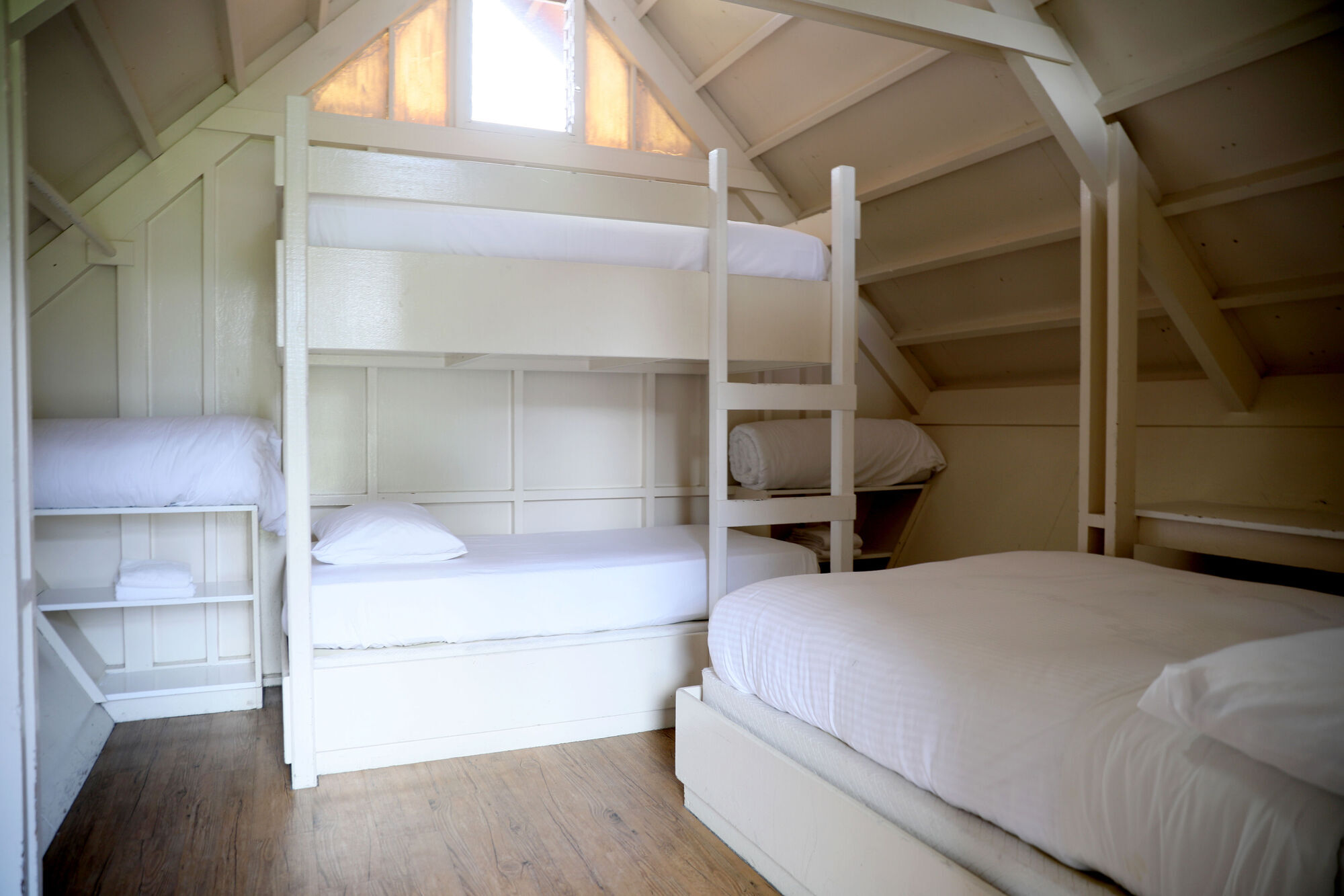 Volcano House Room photo